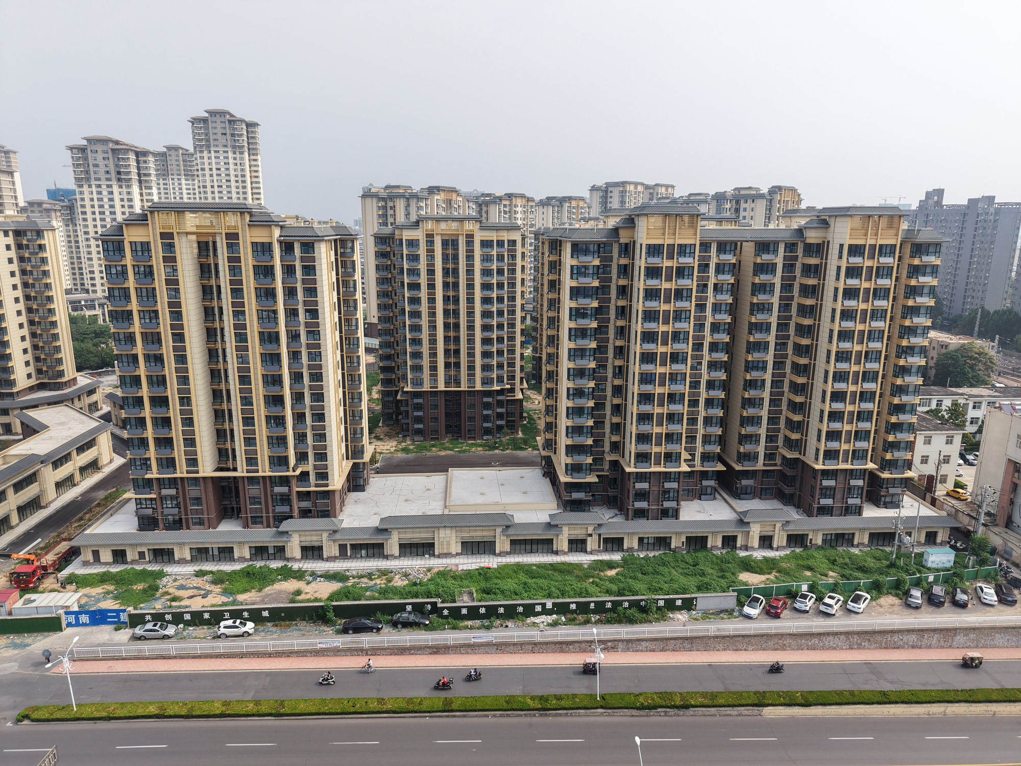 濱河灣集中安置區(qū)建設(shè)項(xiàng)目(二期)1#-4#、8#、14-21#、辦公樓、門衛(wèi)1#-2#、燃?xì)庹{(diào)壓和地下車庫工程